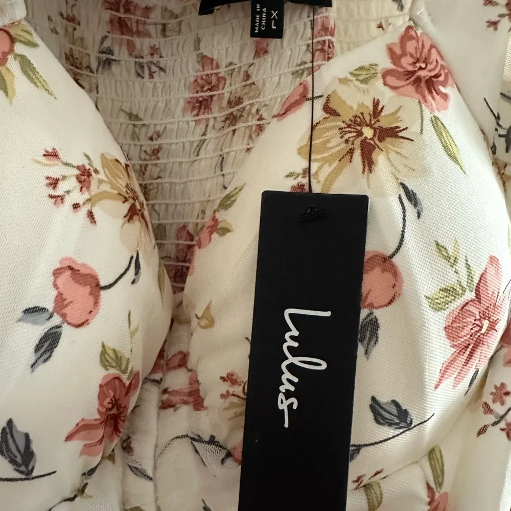 Lulu's Floral Print Top in Pink and Cream - Picture 2 of 2